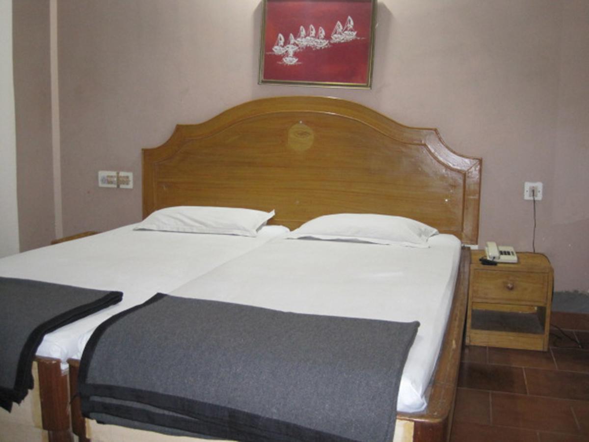Hotel Arya Palace Puri Εξωτερικό φωτογραφία