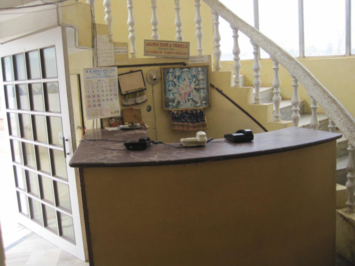 Hotel Arya Palace Puri Εξωτερικό φωτογραφία