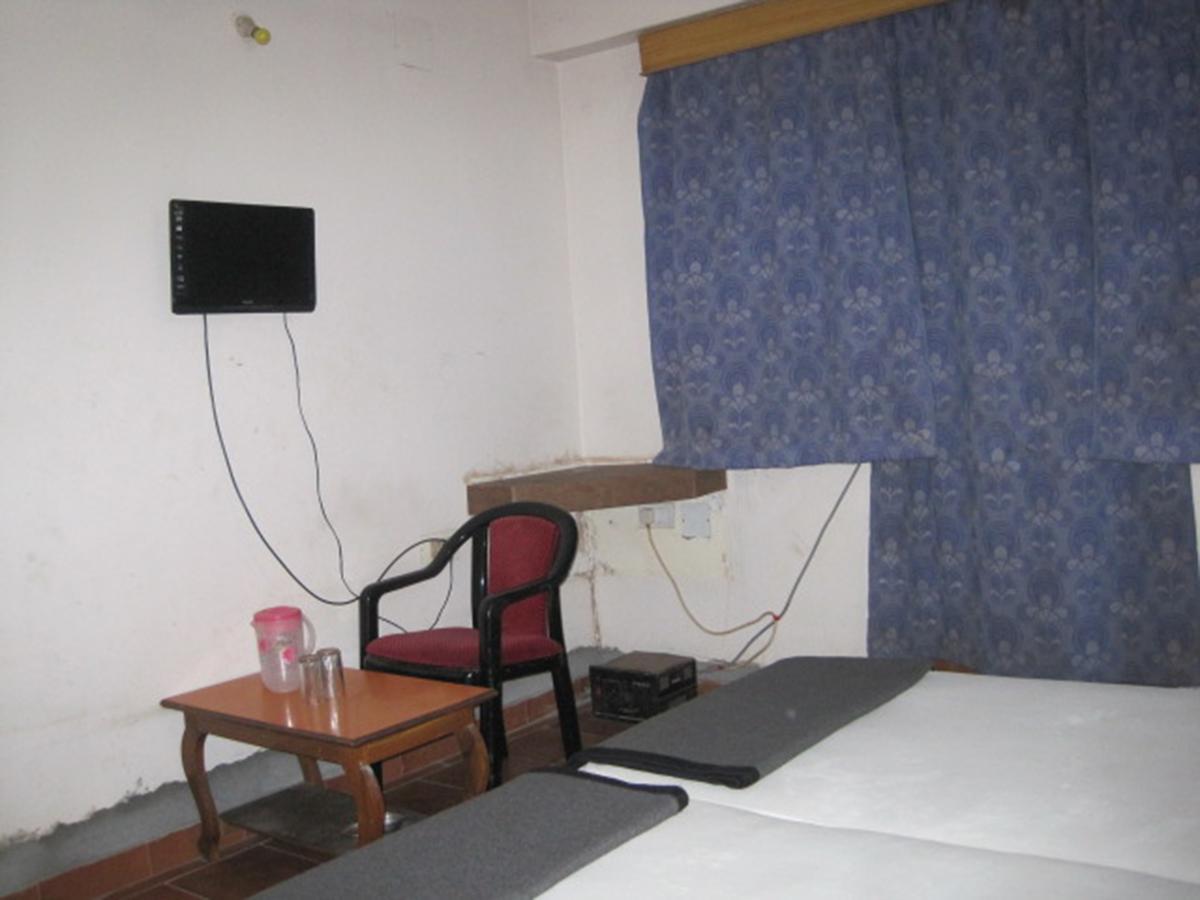 Hotel Arya Palace Puri Εξωτερικό φωτογραφία