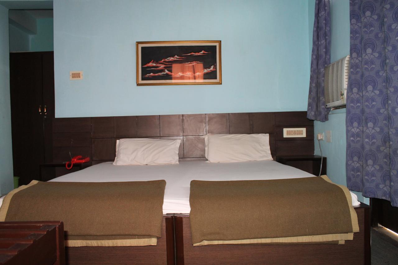 Hotel Arya Palace Puri Εξωτερικό φωτογραφία
