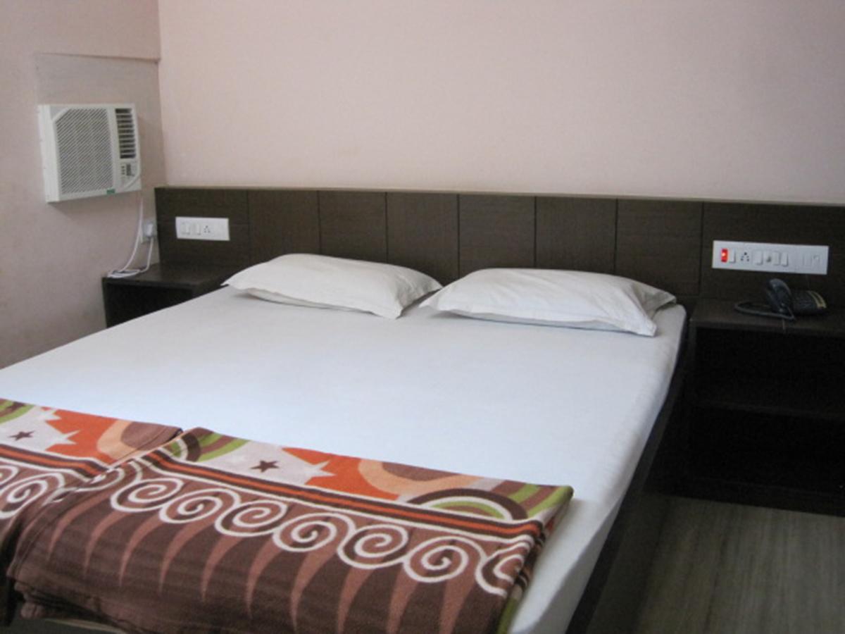 Hotel Arya Palace Puri Εξωτερικό φωτογραφία