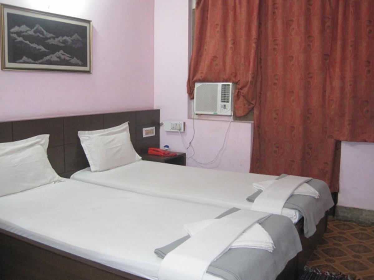 Hotel Arya Palace Puri Εξωτερικό φωτογραφία
